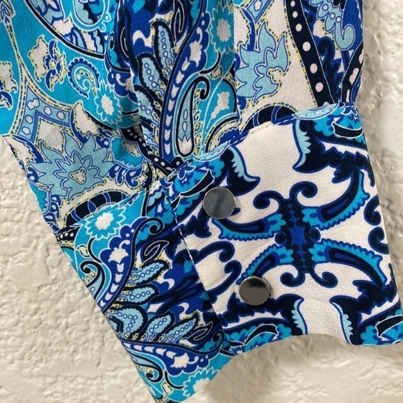 Doncaster Too Silk Paisley Print business casual - Picture 9 of 12